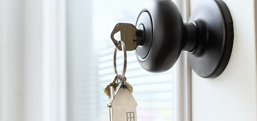 Bifold Door Knob Replacement in Hercules, California